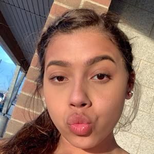 Meet your Posher, Mady